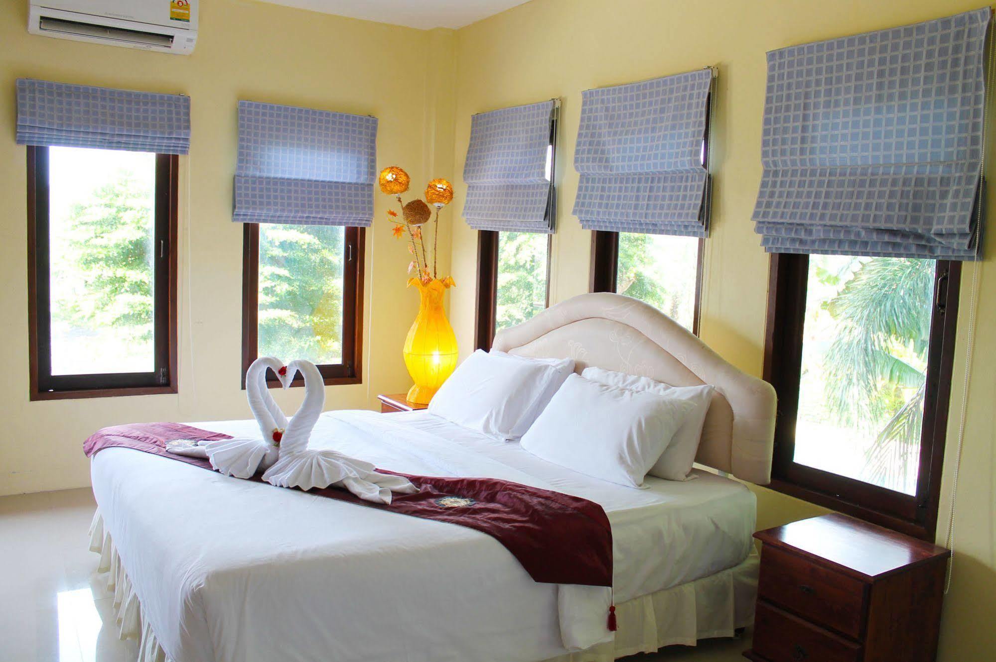 Yuwadee Resort Chalong Dış mekan fotoğraf