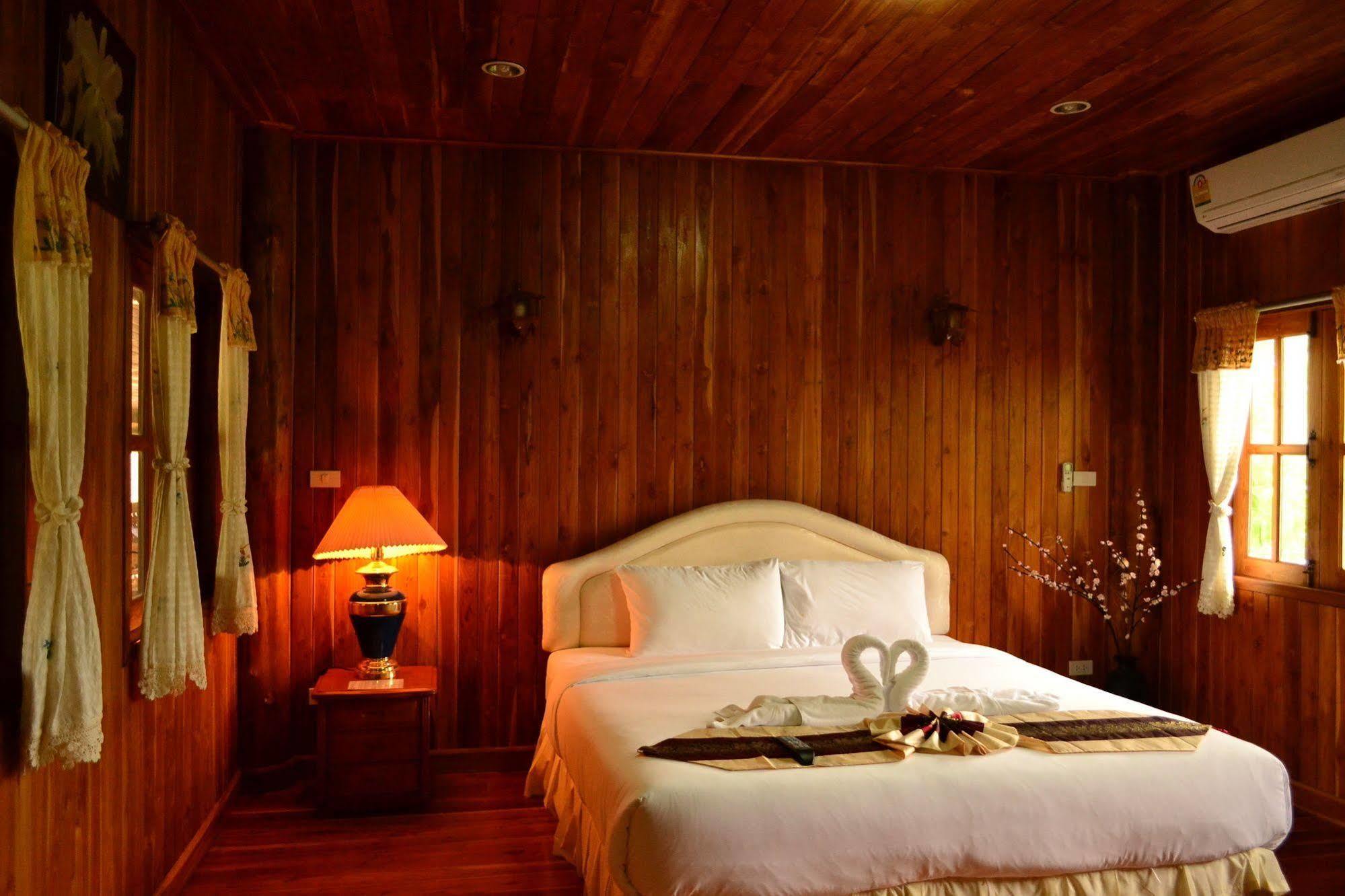 Yuwadee Resort Chalong Dış mekan fotoğraf